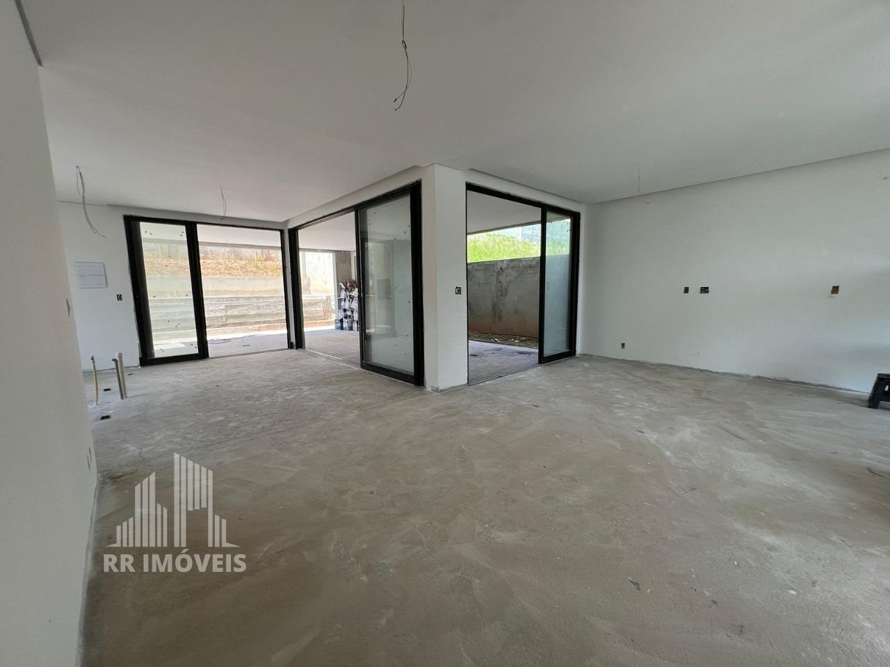 Casa à venda com 3 quartos, 290m² - Foto 10