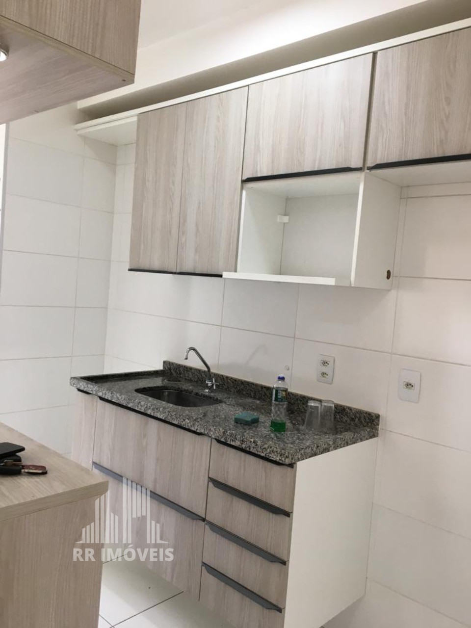 Apartamento à venda com 1 quarto, 68m² - Foto 4