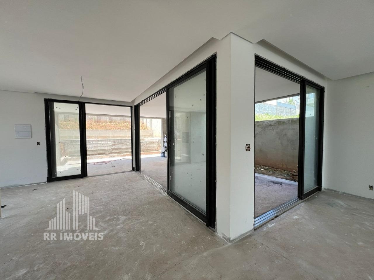 Casa à venda com 3 quartos, 290m² - Foto 9