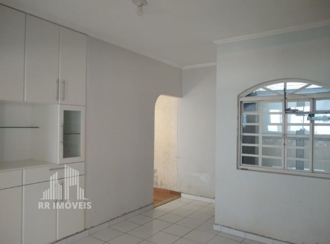 Casa à venda com 3 quartos, 307m² - Foto 12