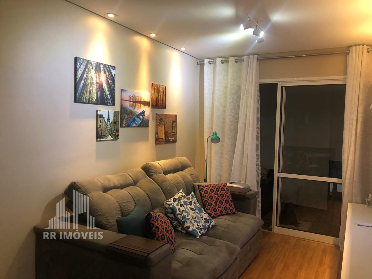 Apartamento à venda com 2 quartos, 68m² - Foto 3