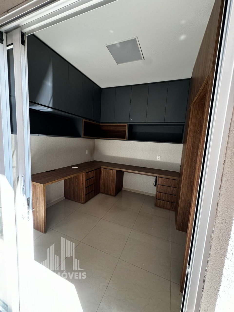 Casa para alugar com 5 quartos, 420m² - Foto 27