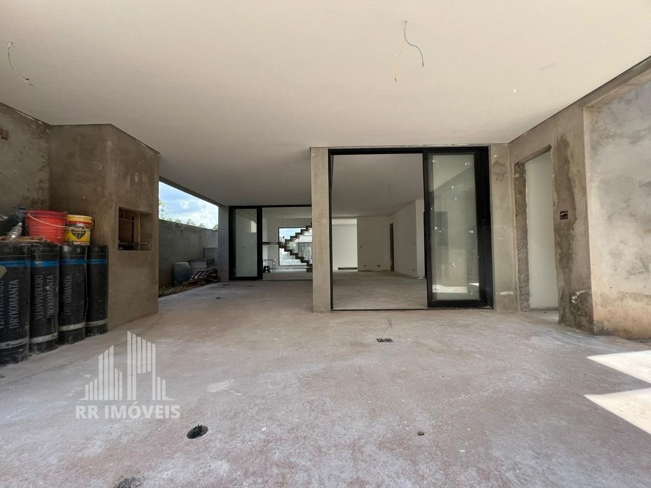 Casa à venda com 3 quartos, 290m² - Foto 11