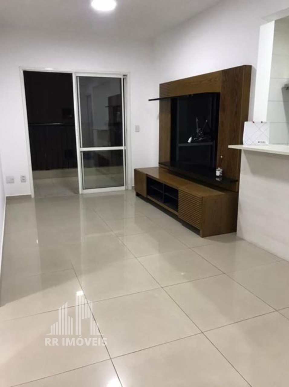 Apartamento à venda com 2 quartos, 68m² - Foto 1