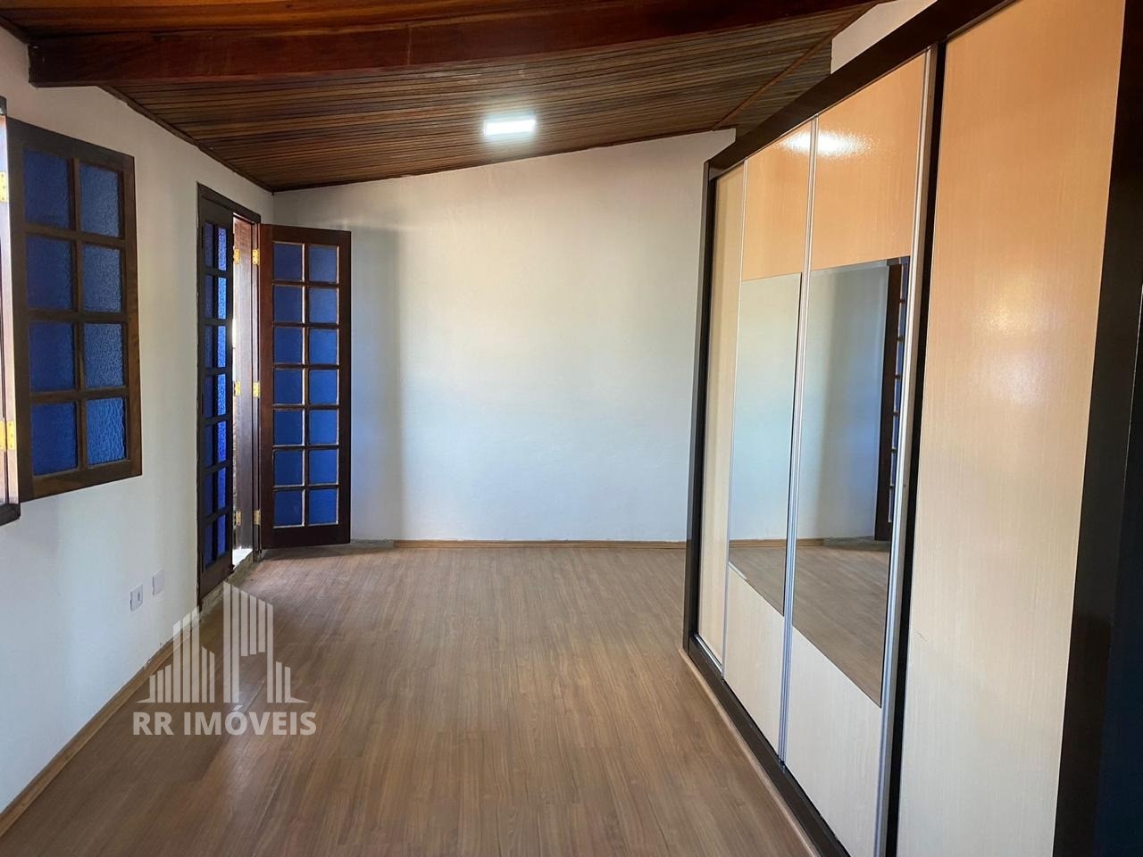 Casa à venda com 2 quartos, 169m² - Foto 12