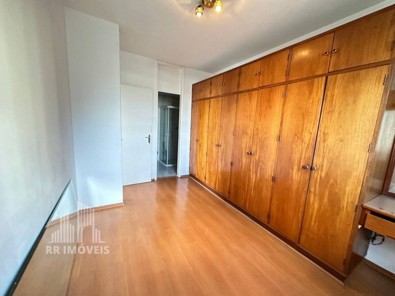 Apartamento à venda com 3 quartos, 75m² - Foto 6