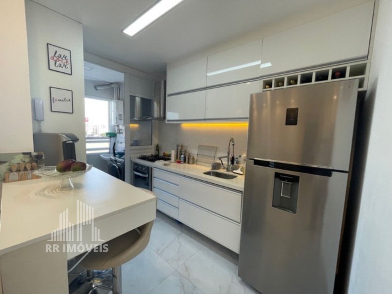 Apartamento à venda com 2 quartos, 60m² - Foto 7