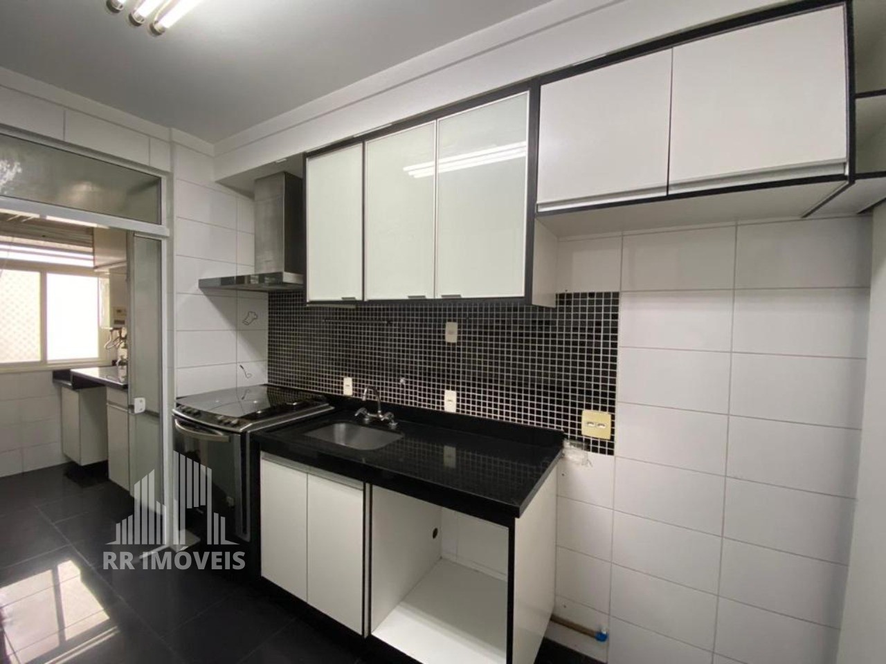 Apartamento à venda com 3 quartos, 122m² - Foto 9