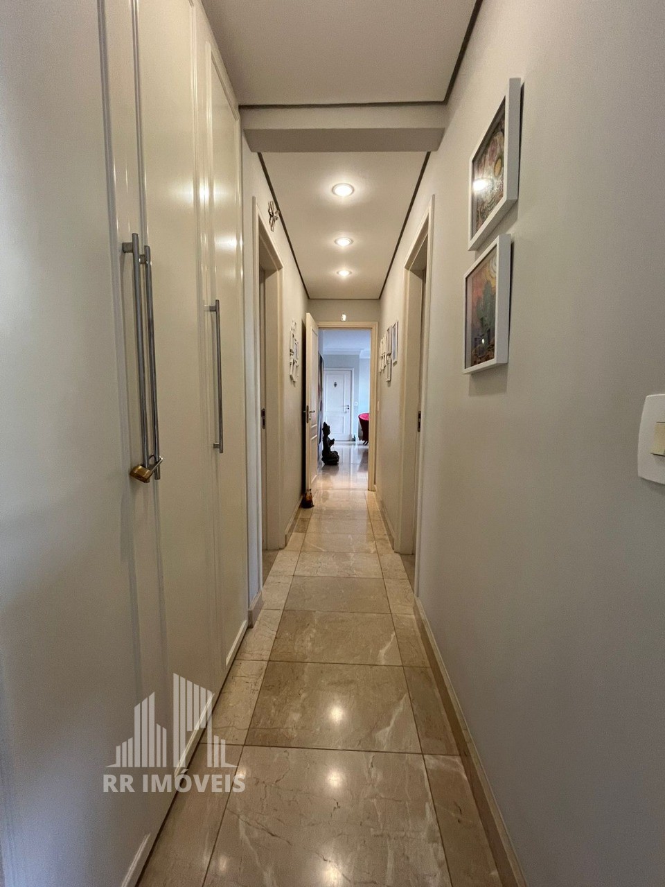 Apartamento à venda com 3 quartos, 139m² - Foto 17