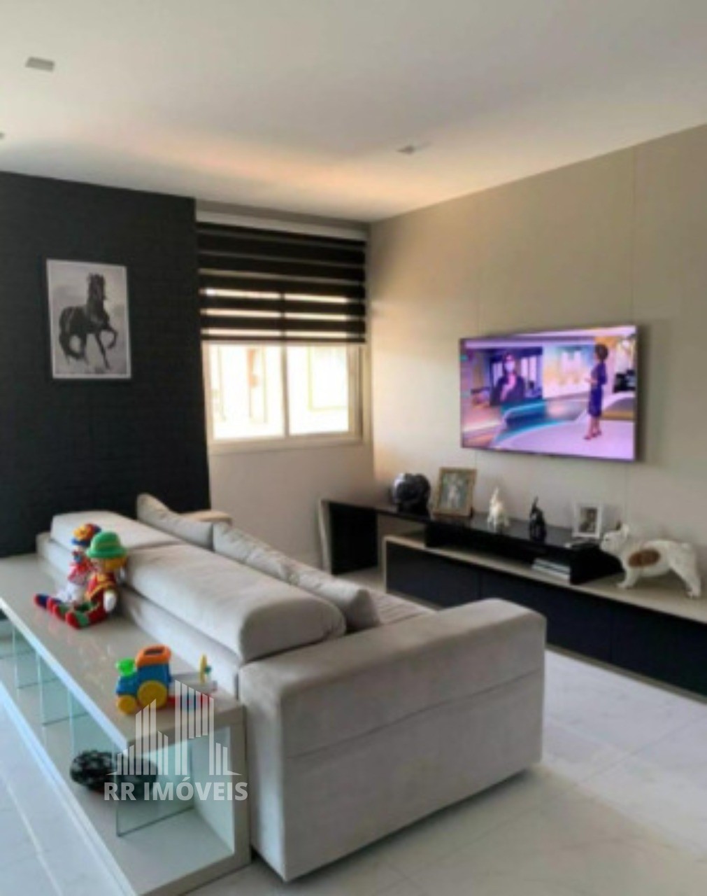 Apartamento à venda com 2 quartos, 136m² - Foto 1