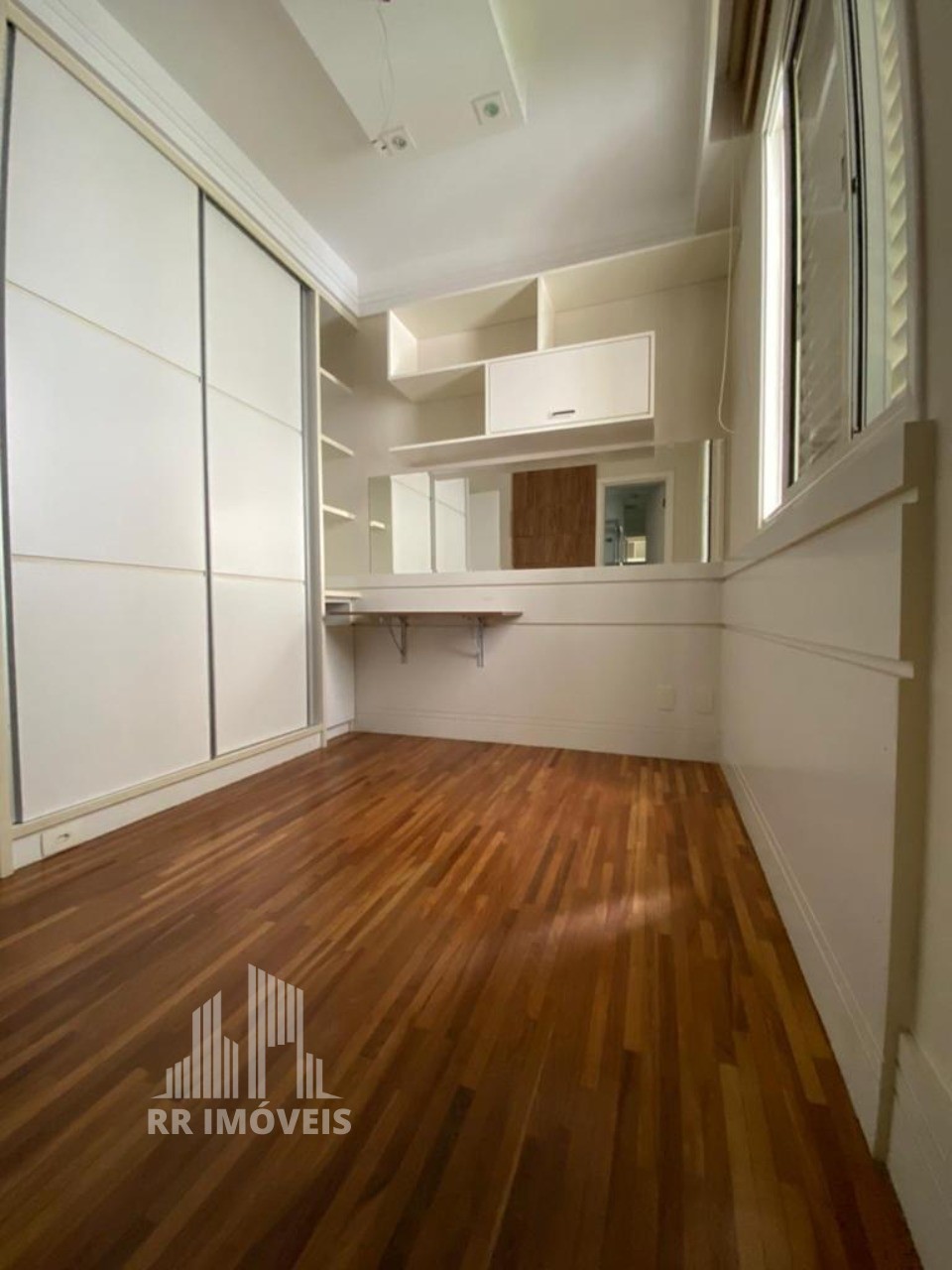 Apartamento à venda com 3 quartos, 122m² - Foto 17