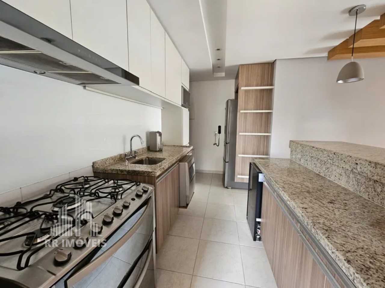 Apartamento à venda com 3 quartos, 107m² - Foto 7