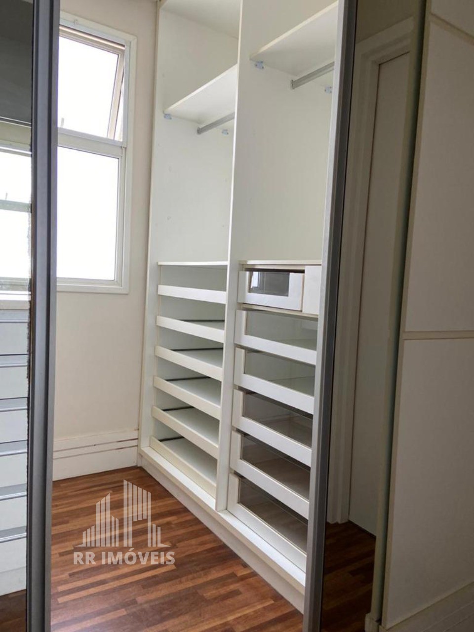 Apartamento à venda com 3 quartos, 122m² - Foto 20