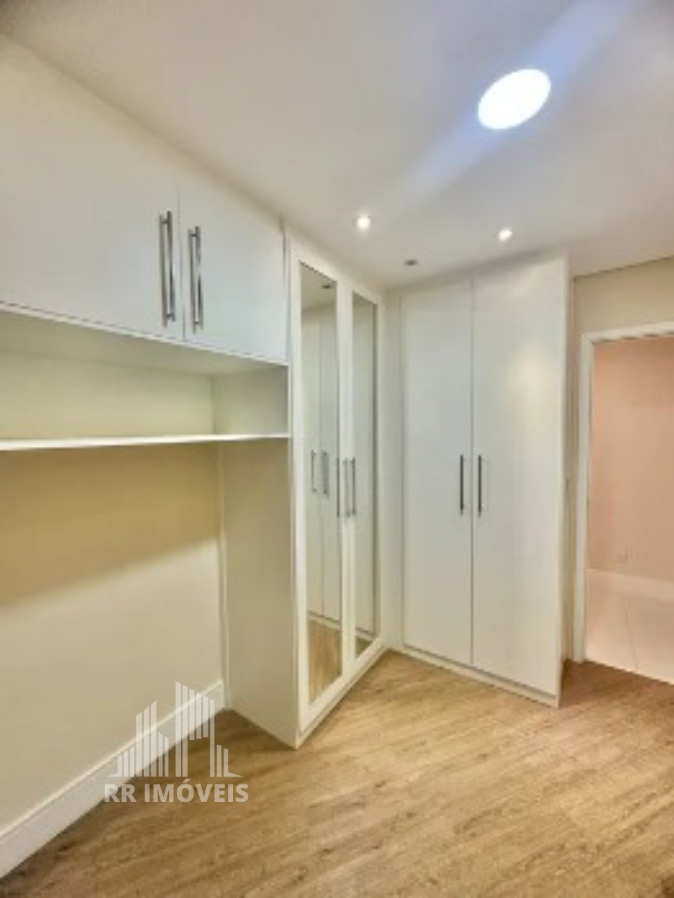 Apartamento à venda com 2 quartos, 68m² - Foto 13