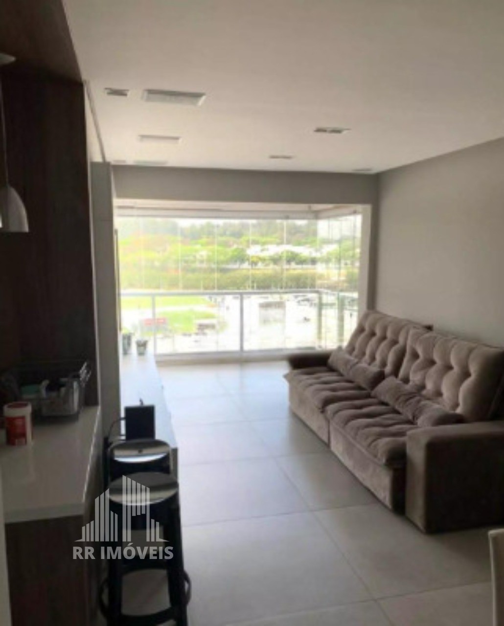 Apartamento à venda com 2 quartos, 80m² - Foto 4