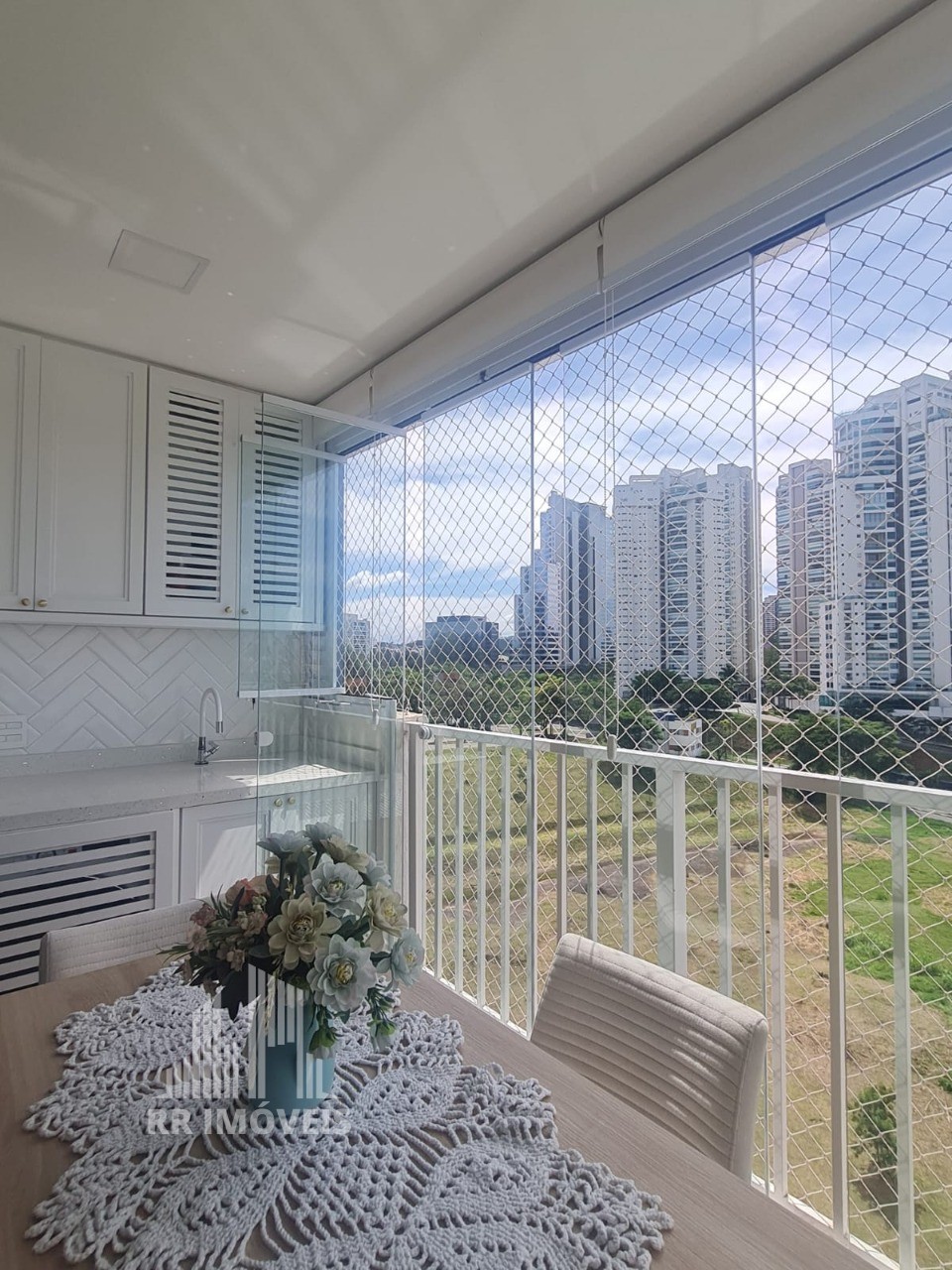 Apartamento à venda com 2 quartos, 69m² - Foto 9