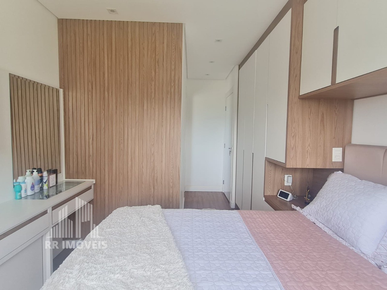 Apartamento à venda com 2 quartos, 69m² - Foto 18