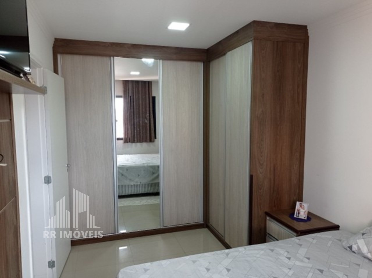 Apartamento à venda com 2 quartos, 53m² - Foto 11