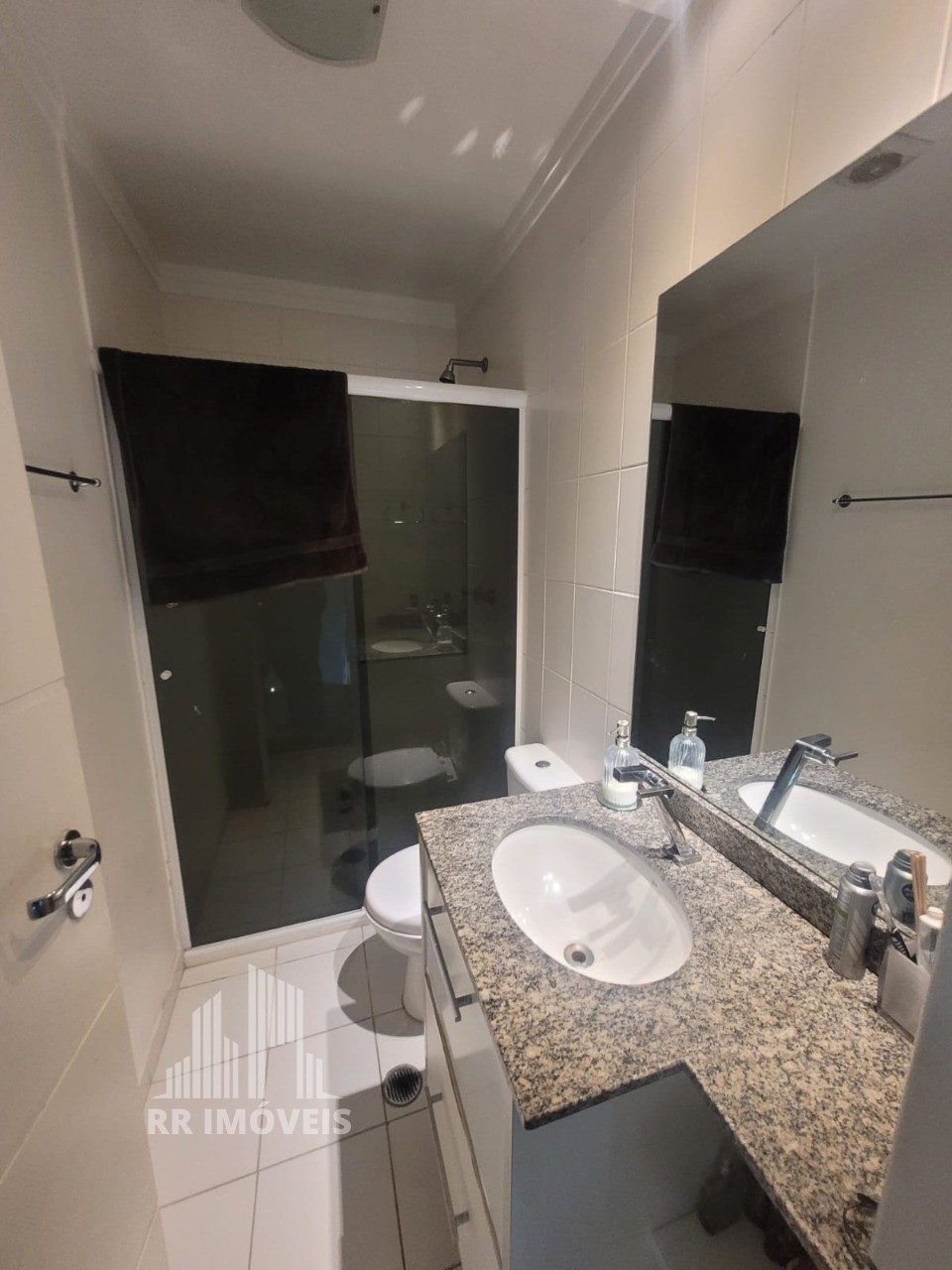 Apartamento à venda com 3 quartos, 196m² - Foto 18