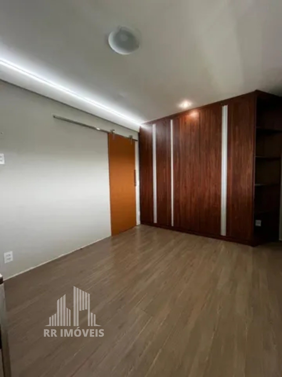 Apartamento à venda com 2 quartos, 82m² - Foto 7