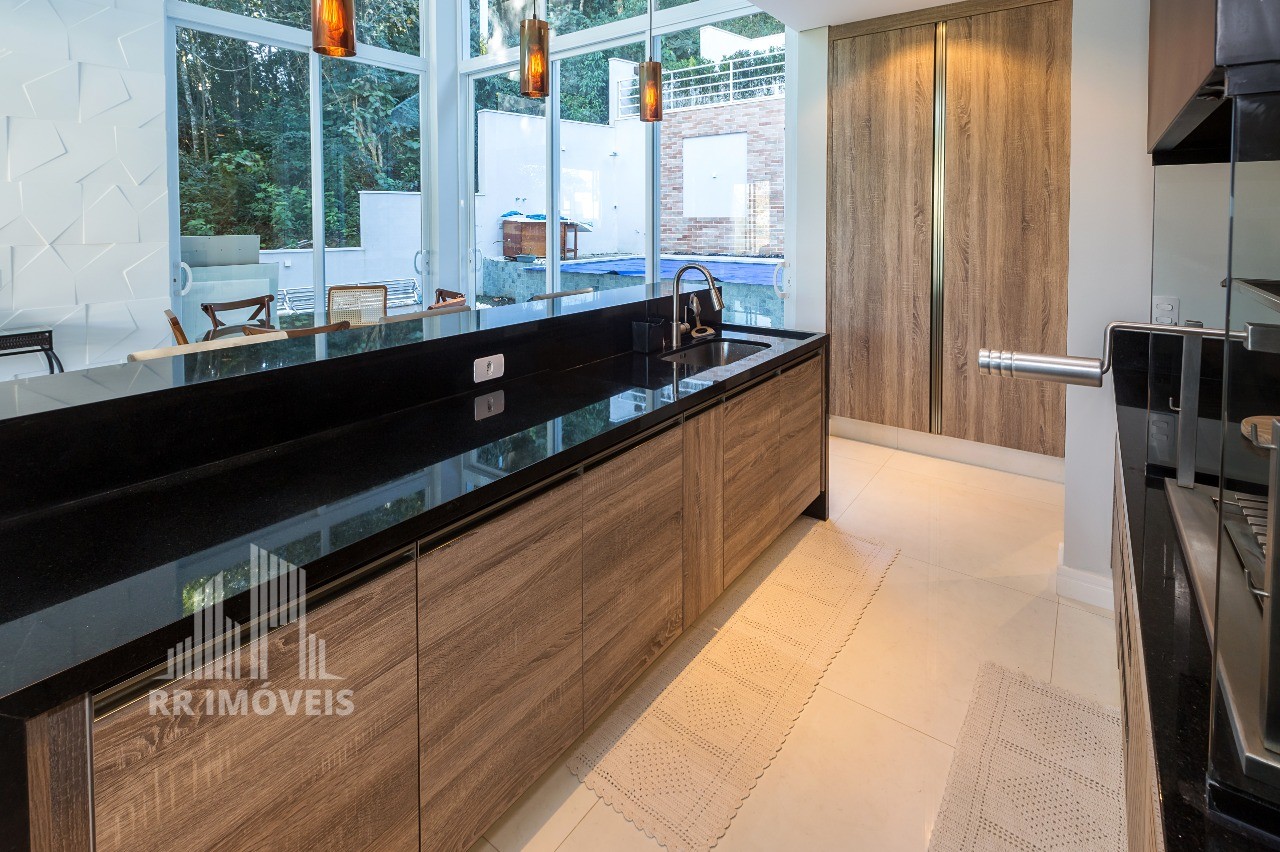 Casa, 3 quartos, 360 m² - Foto 30