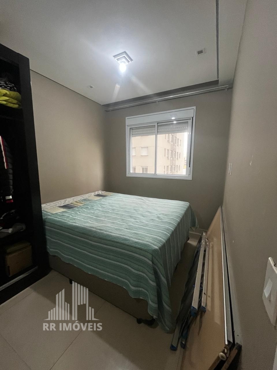 Apartamento à venda com 2 quartos, 44m² - Foto 14