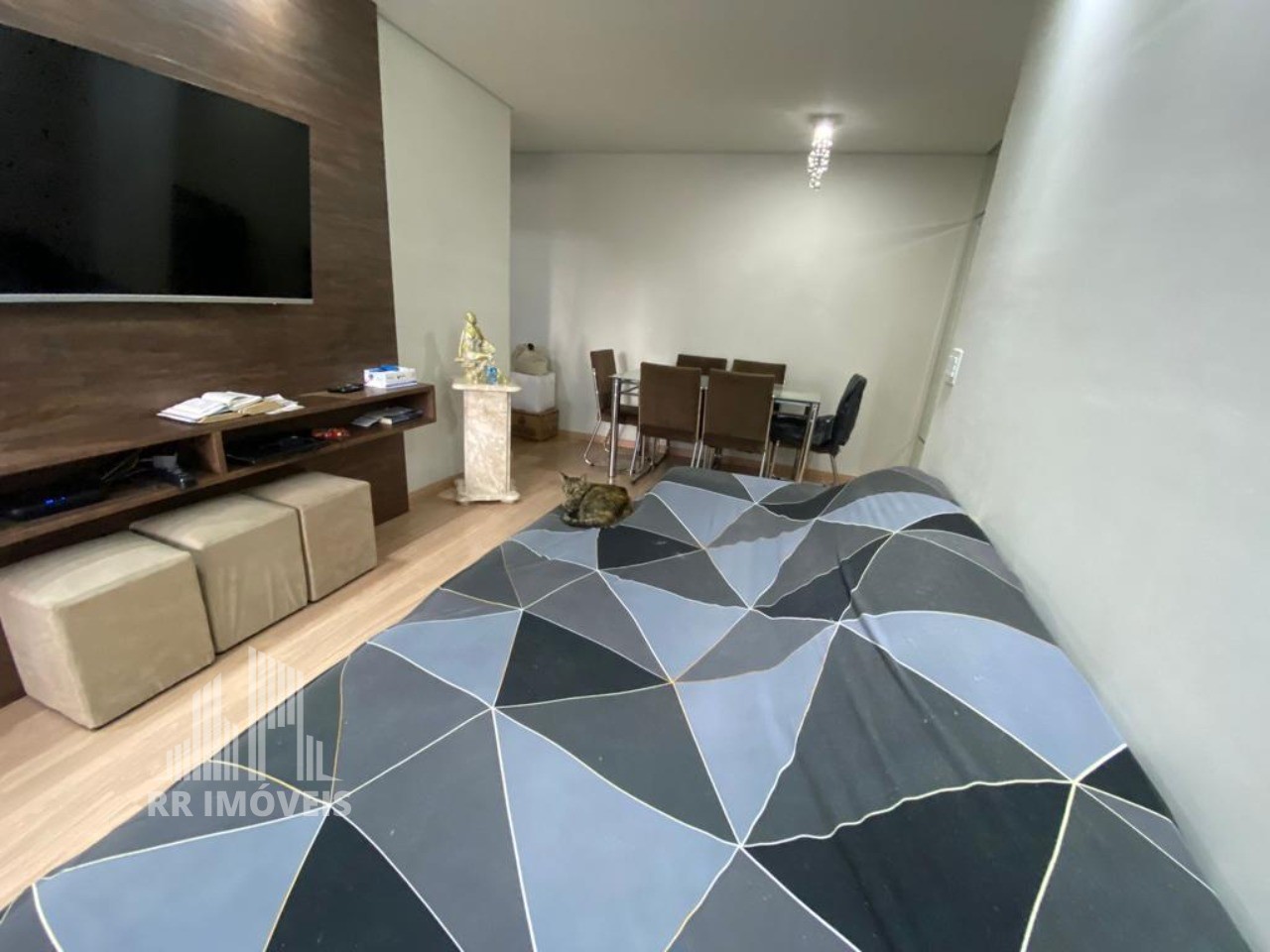 Apartamento à venda com 2 quartos, 62m² - Foto 5