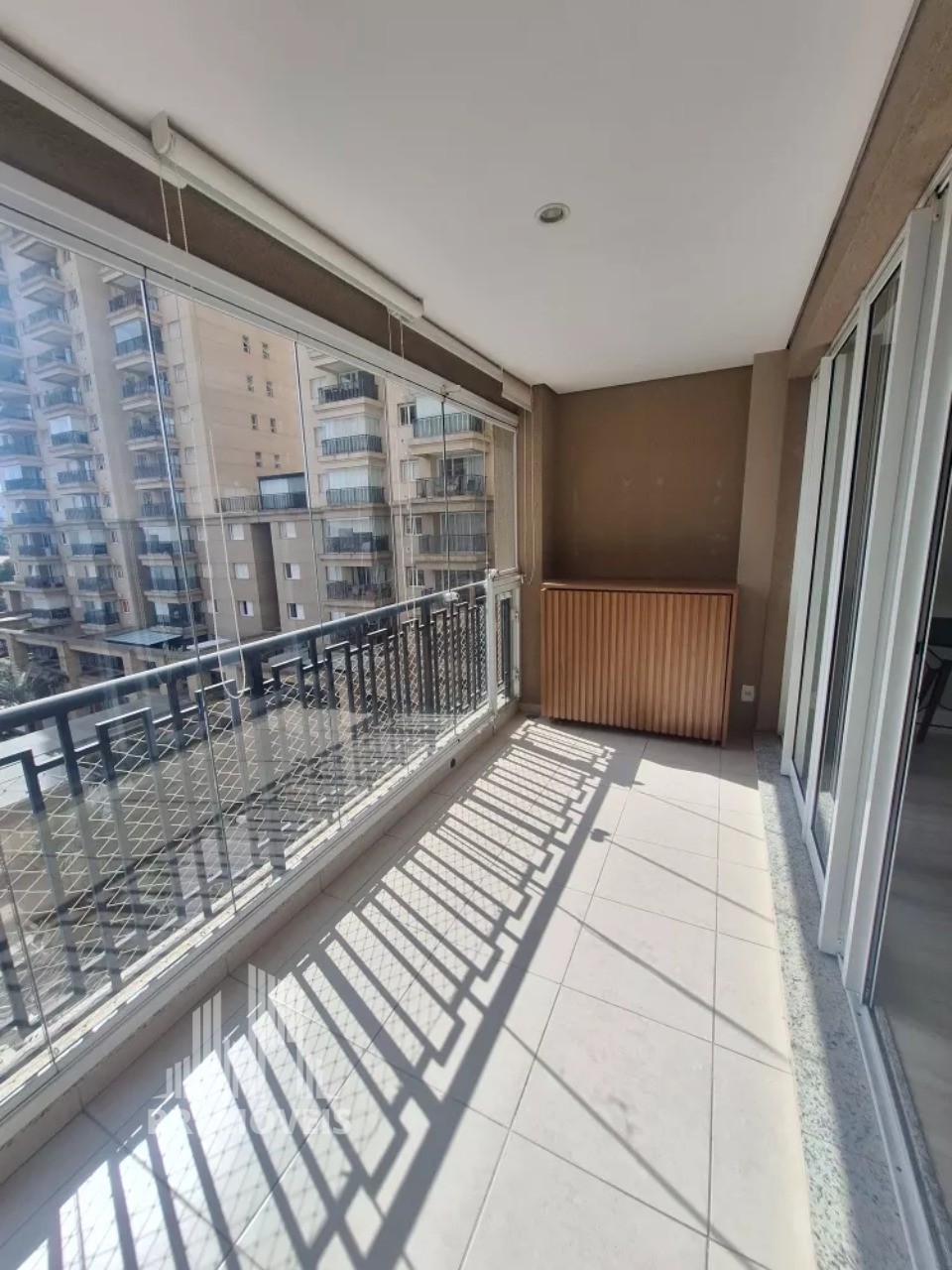 Apartamento à venda com 3 quartos, 107m² - Foto 3