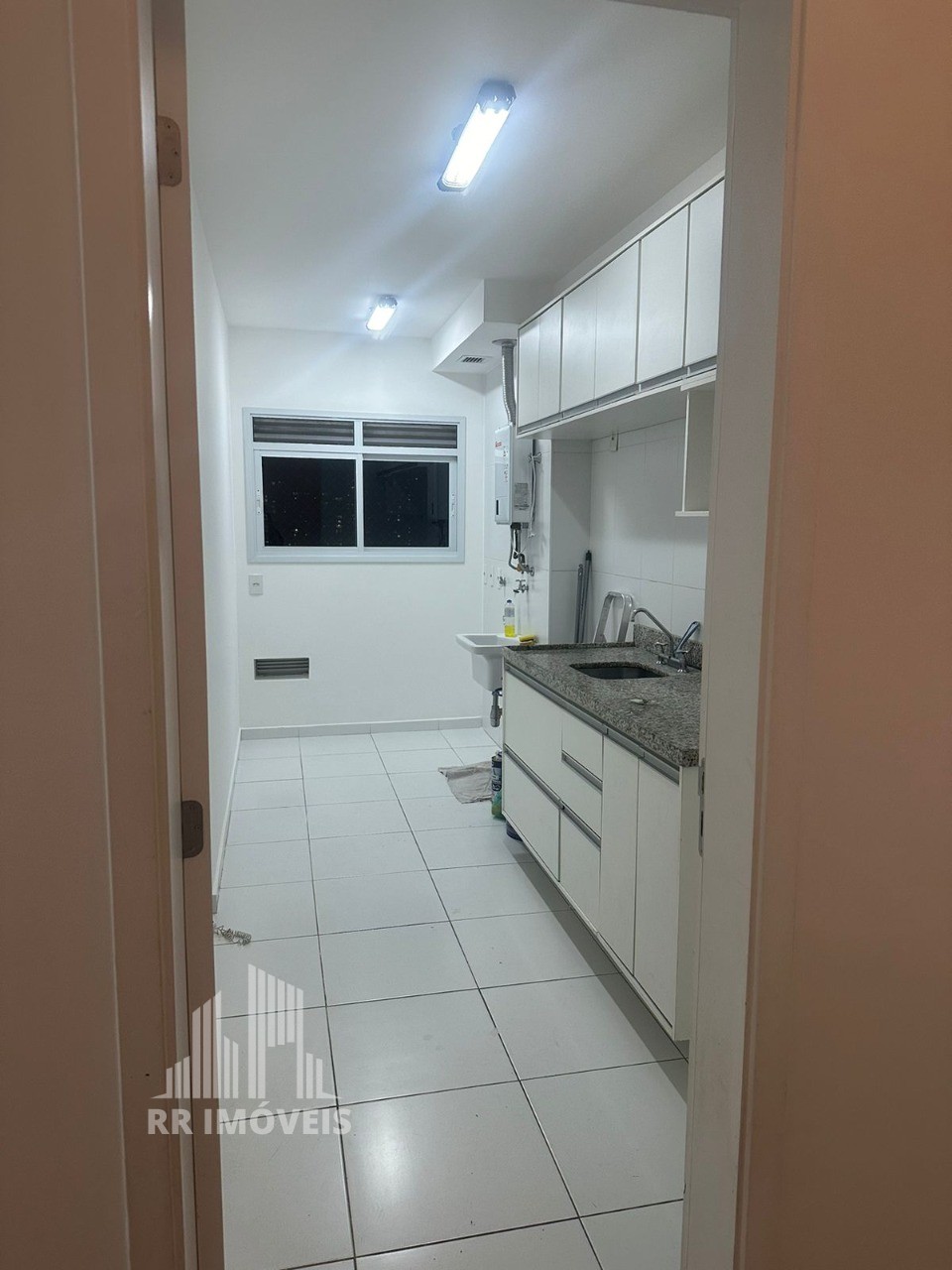 Apartamento à venda com 3 quartos, 76m² - Foto 5