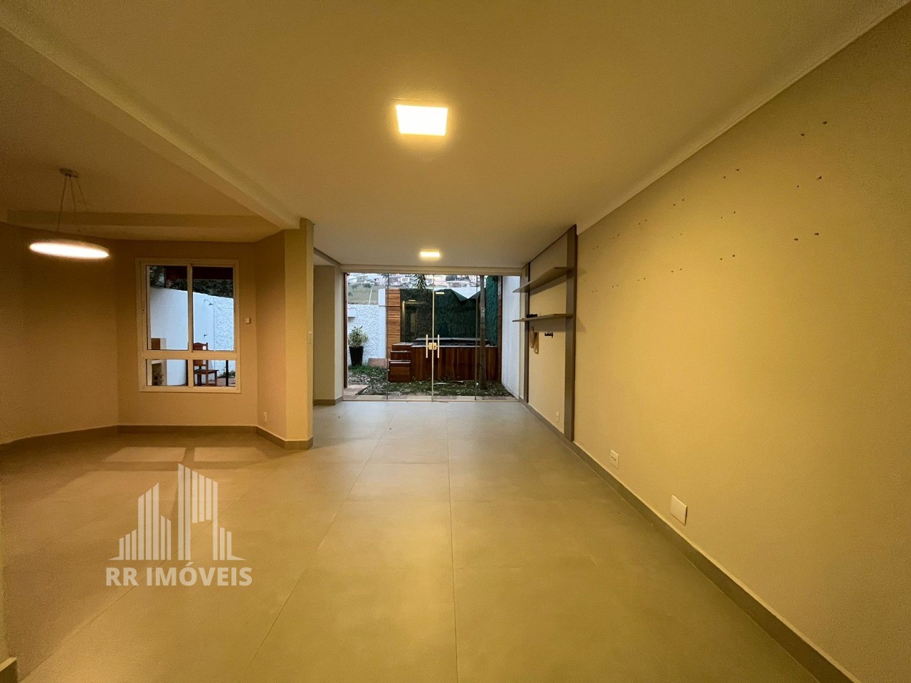 Casa à venda com 3 quartos, 180m² - Foto 10