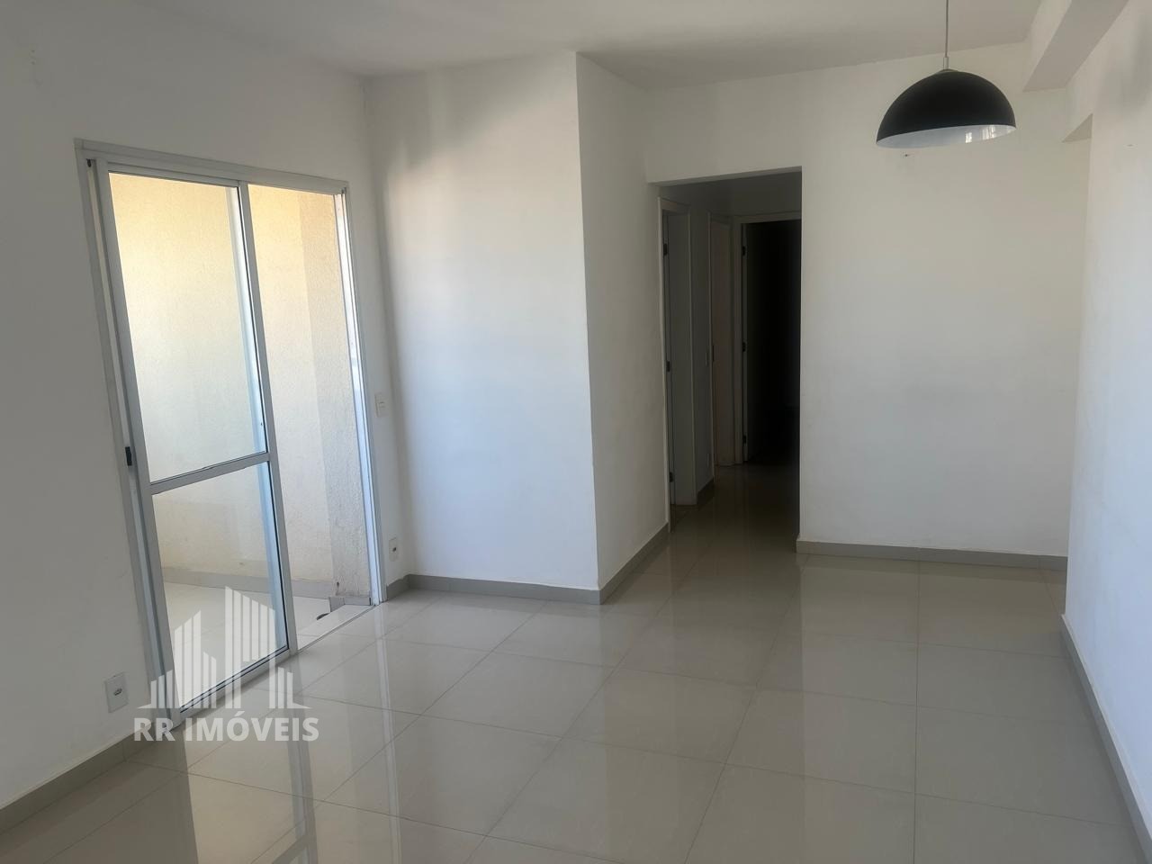 Apartamento à venda com 3 quartos, 72m² - Foto 1