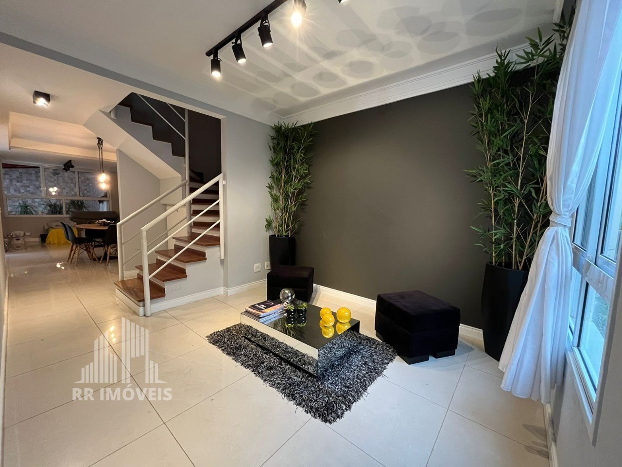 Casa à venda com 4 quartos, 168m² - Foto 18