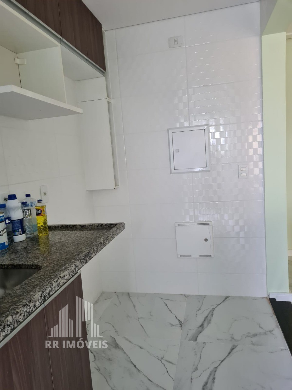 Apartamento à venda com 2 quartos, 68m² - Foto 9