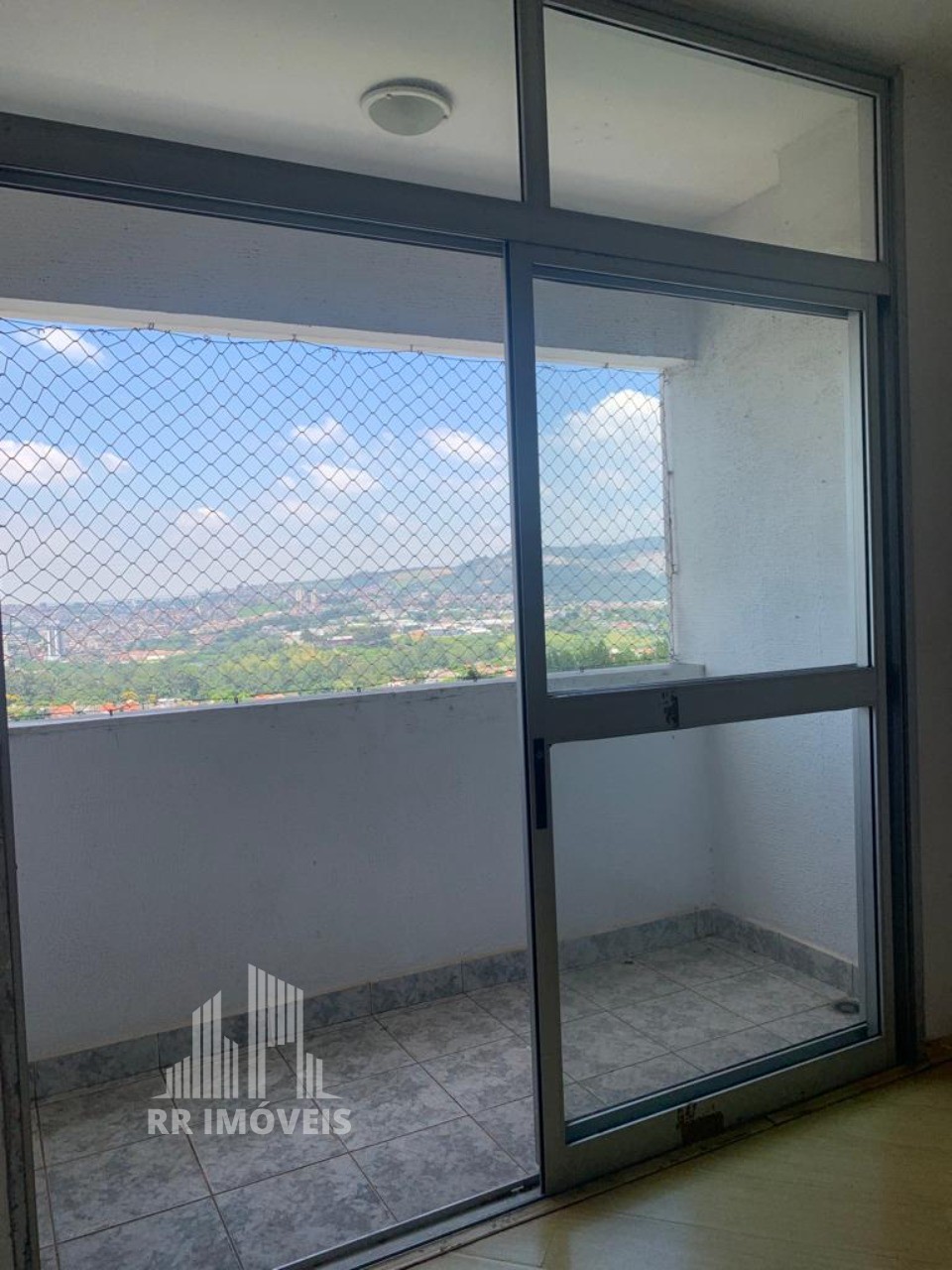 Apartamento à venda com 3 quartos, 78m² - Foto 2