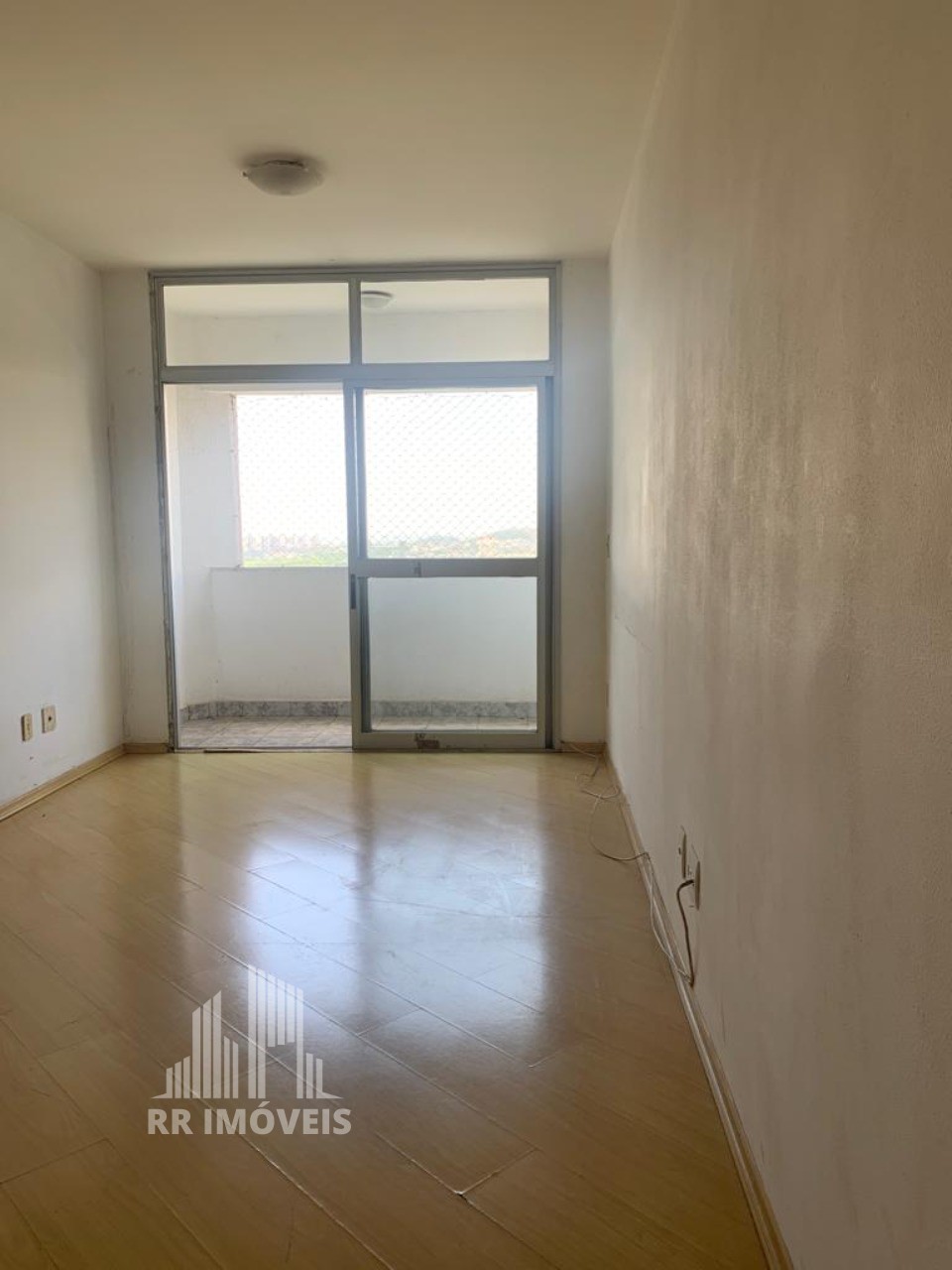 Apartamento à venda com 3 quartos, 78m² - Foto 1