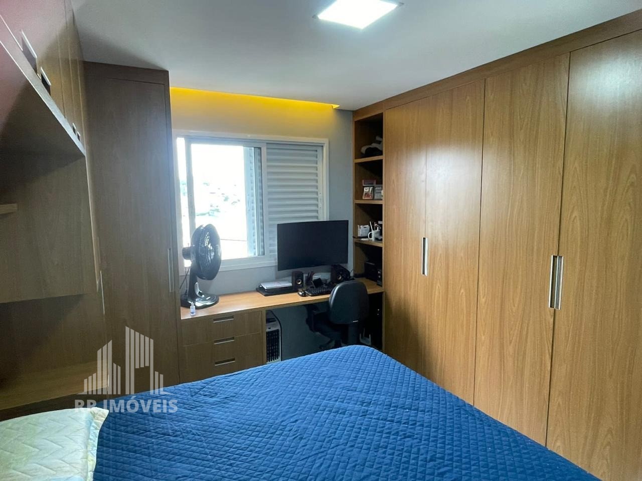 Apartamento à venda com 2 quartos, 60m² - Foto 25