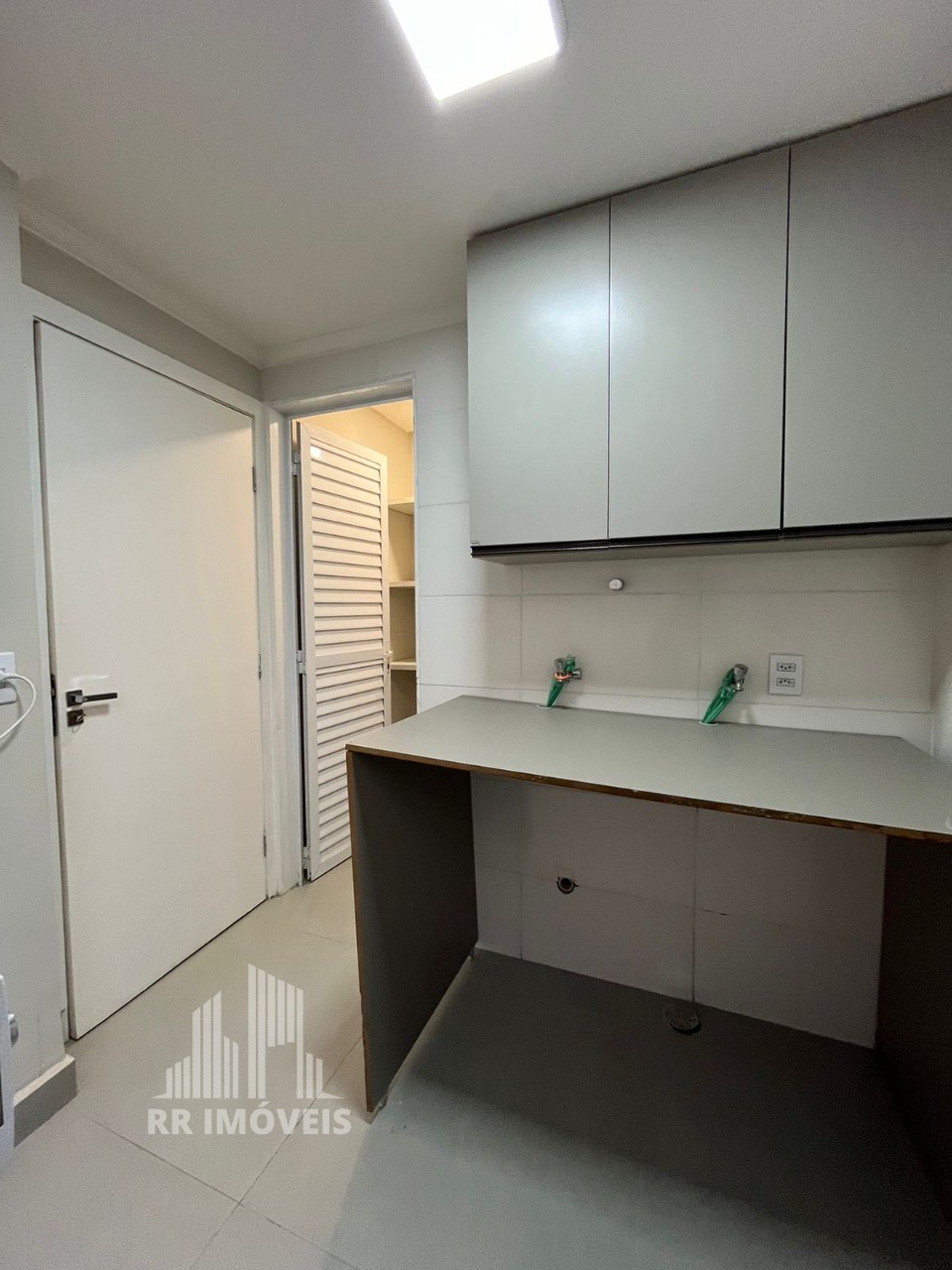 Casa à venda com 3 quartos, 180m² - Foto 16