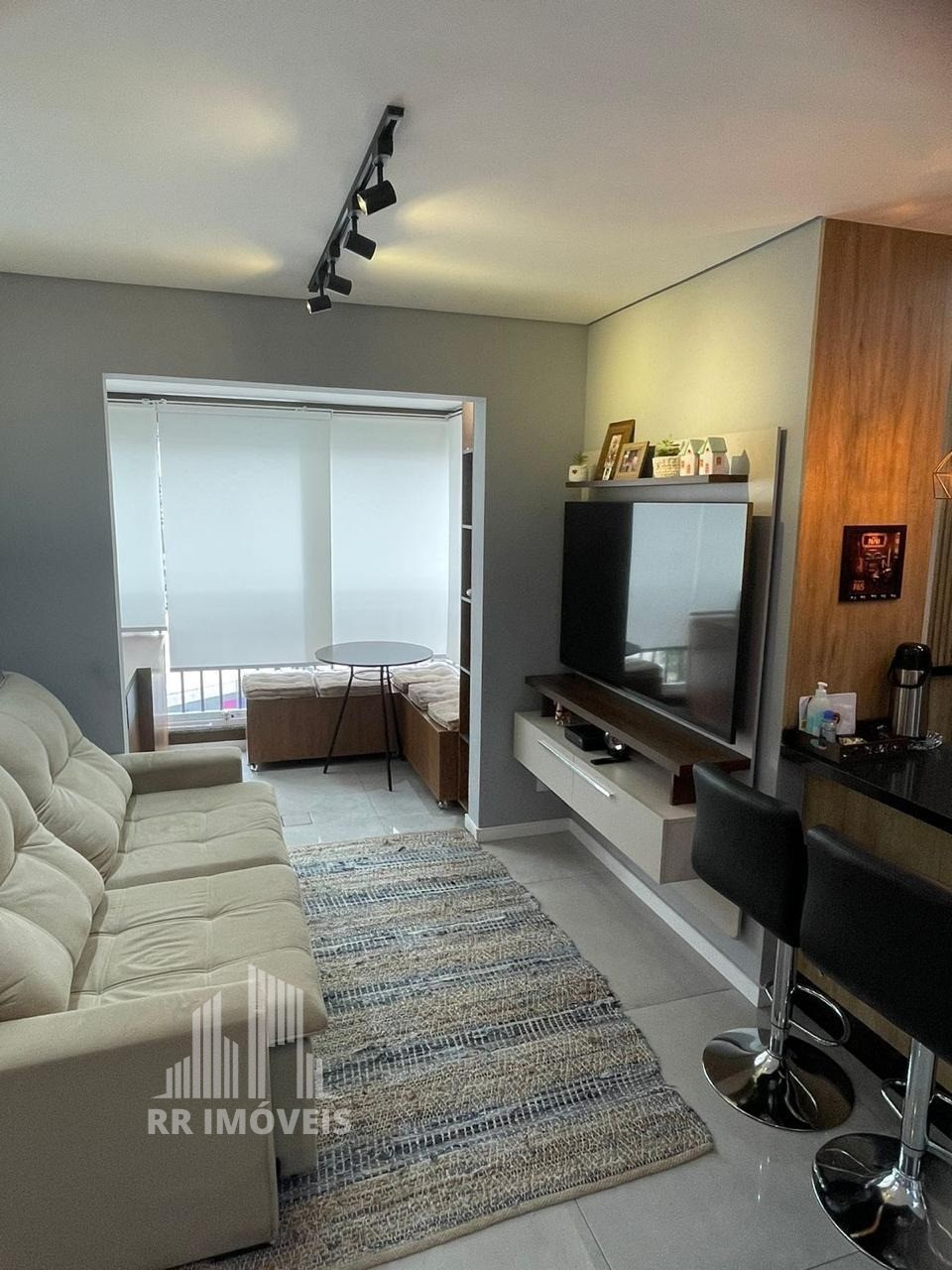 Apartamento à venda com 2 quartos, 60m² - Foto 18