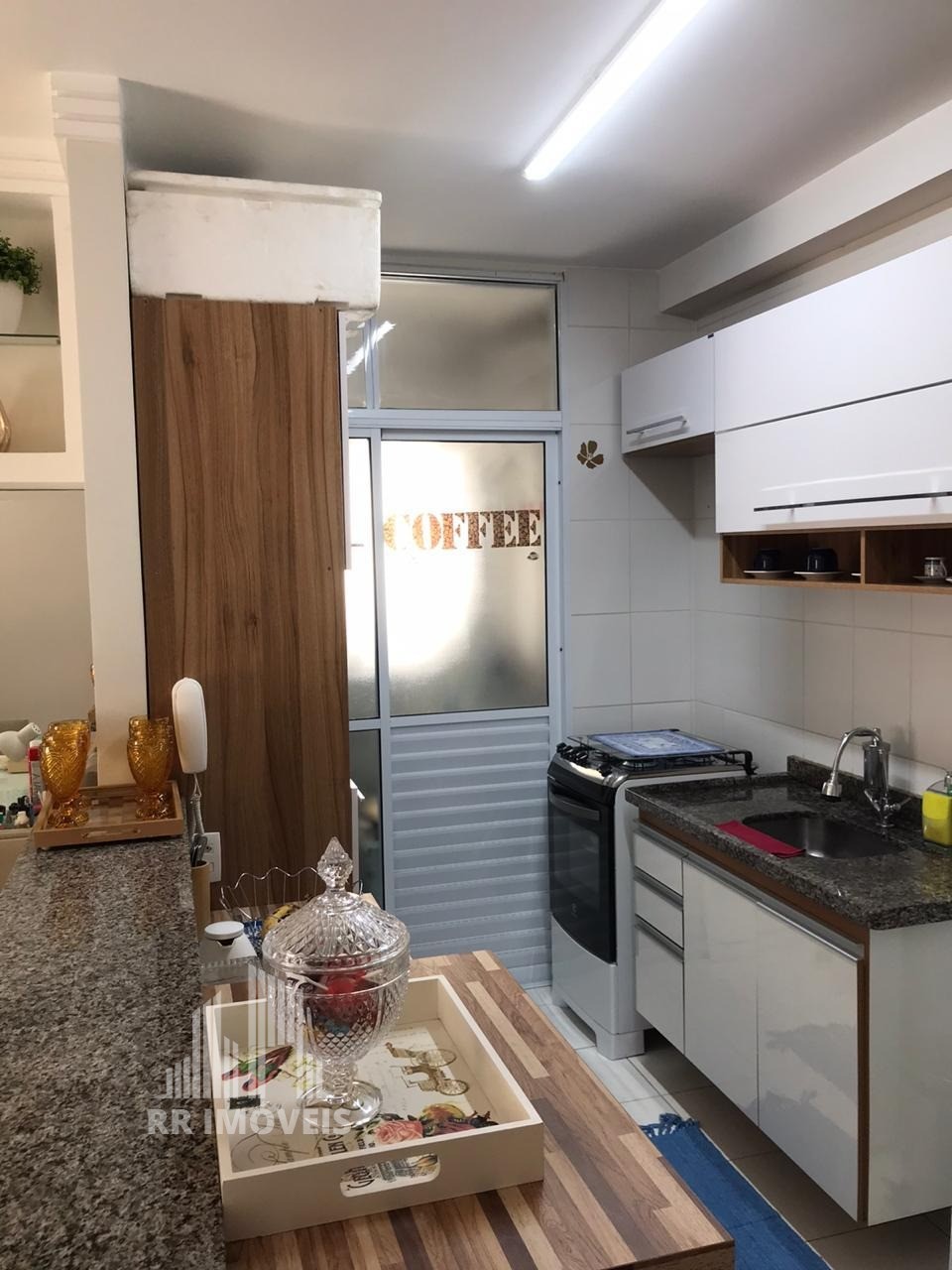 Apartamento à venda com 2 quartos, 61m² - Foto 9