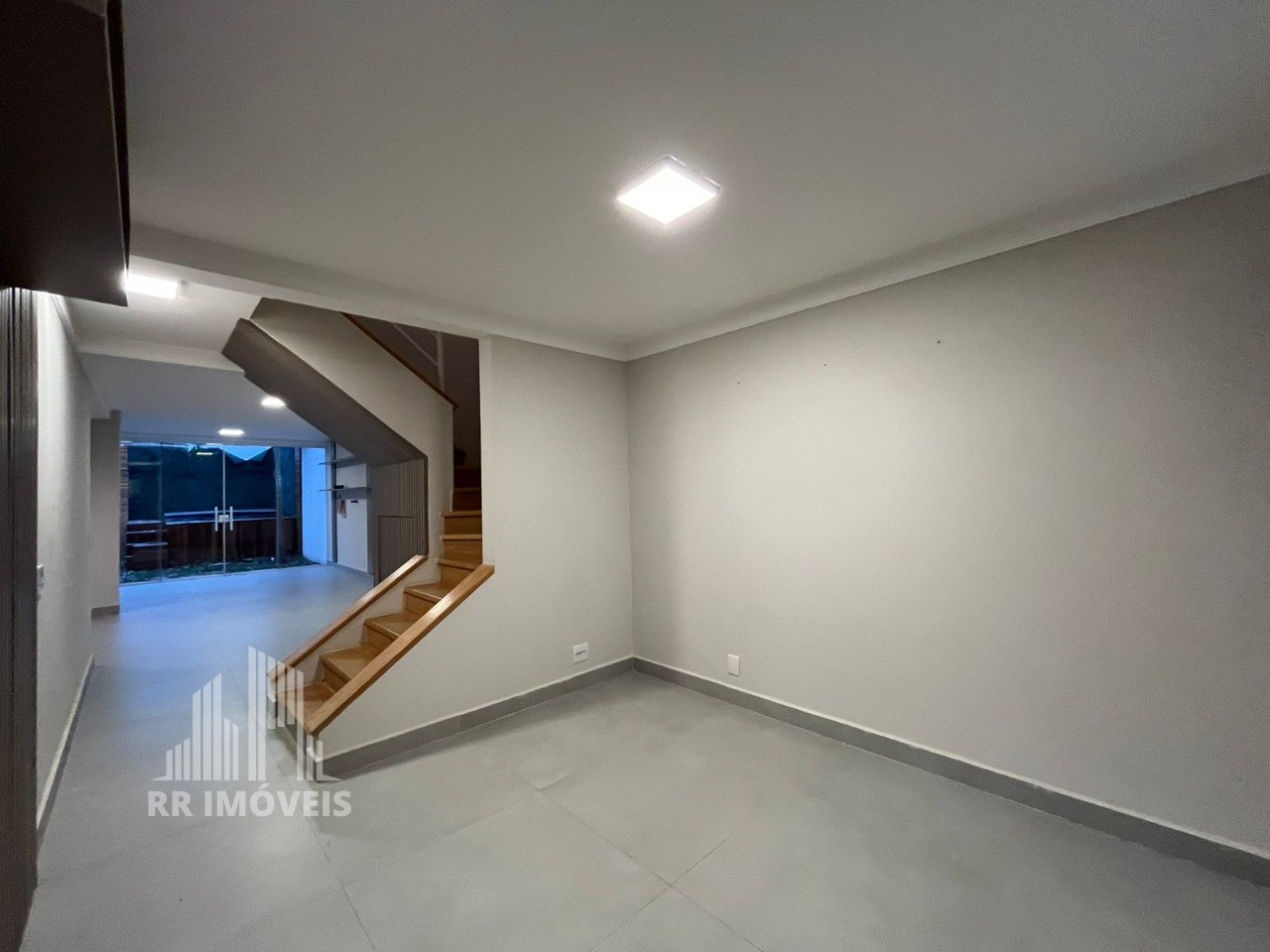 Casa à venda com 3 quartos, 180m² - Foto 20