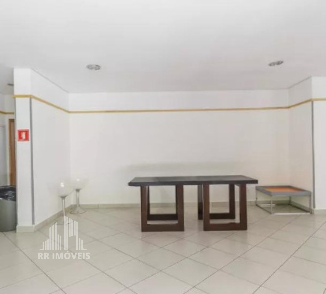 Apartamento à venda com 2 quartos, 80m² - Foto 30