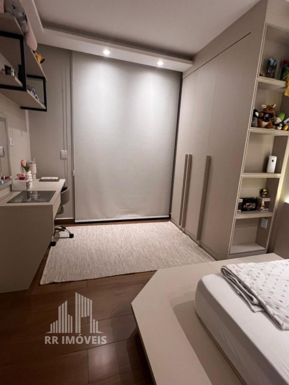 Casa à venda com 4 quartos, 290m² - Foto 18