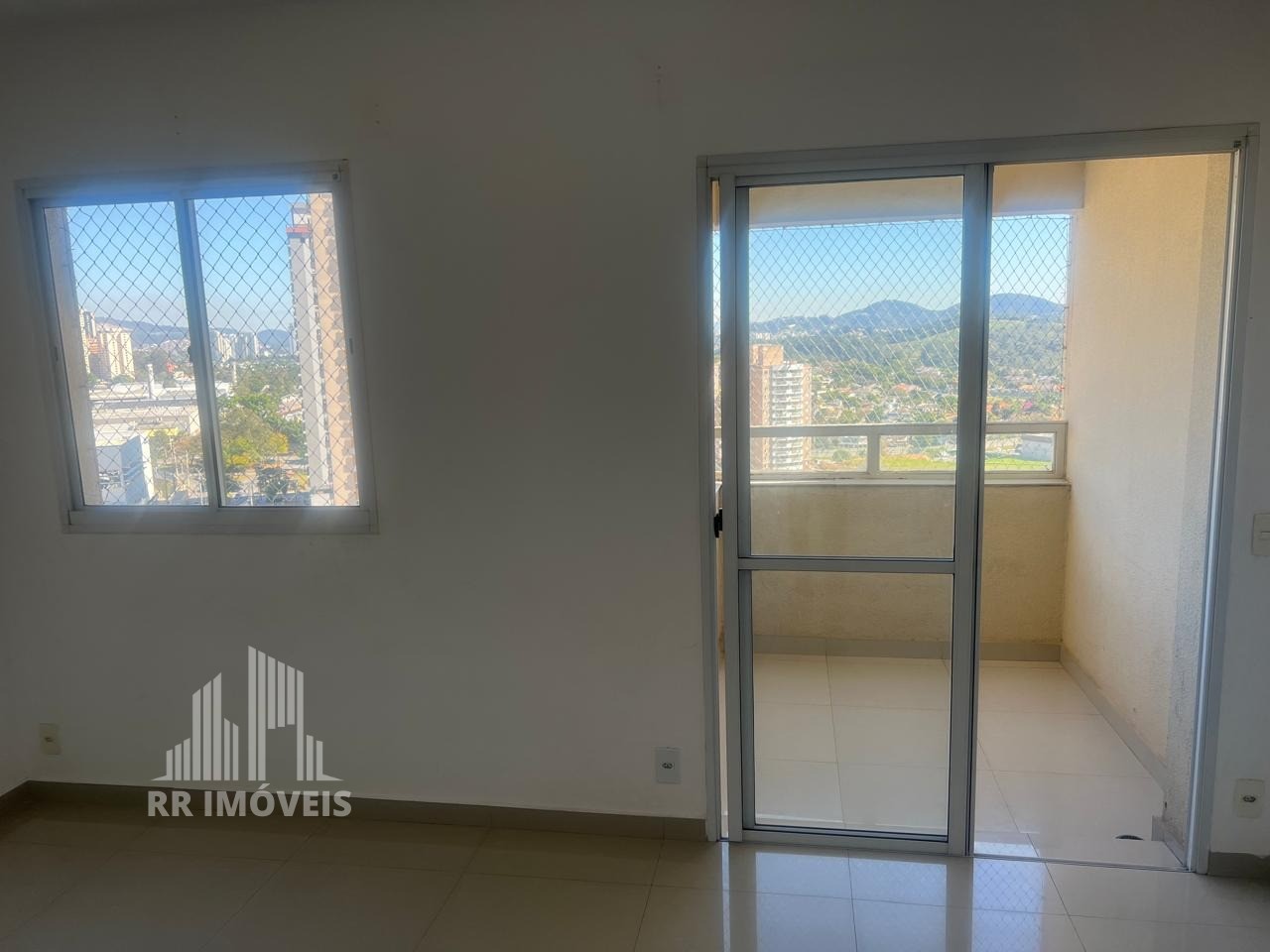 Apartamento à venda com 3 quartos, 72m² - Foto 4