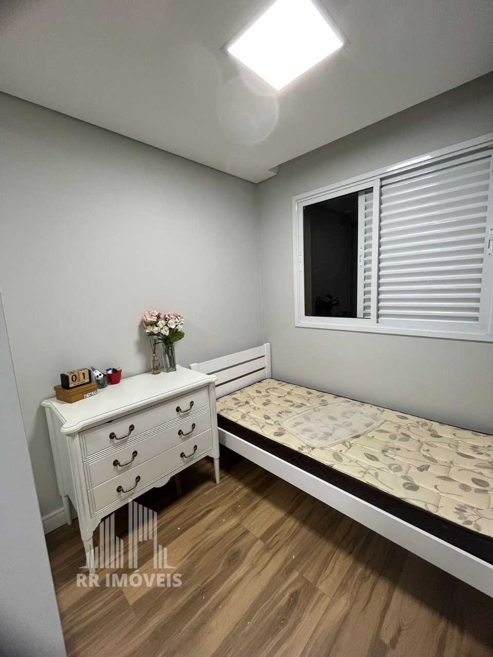 Apartamento à venda com 3 quartos, 76m² - Foto 17