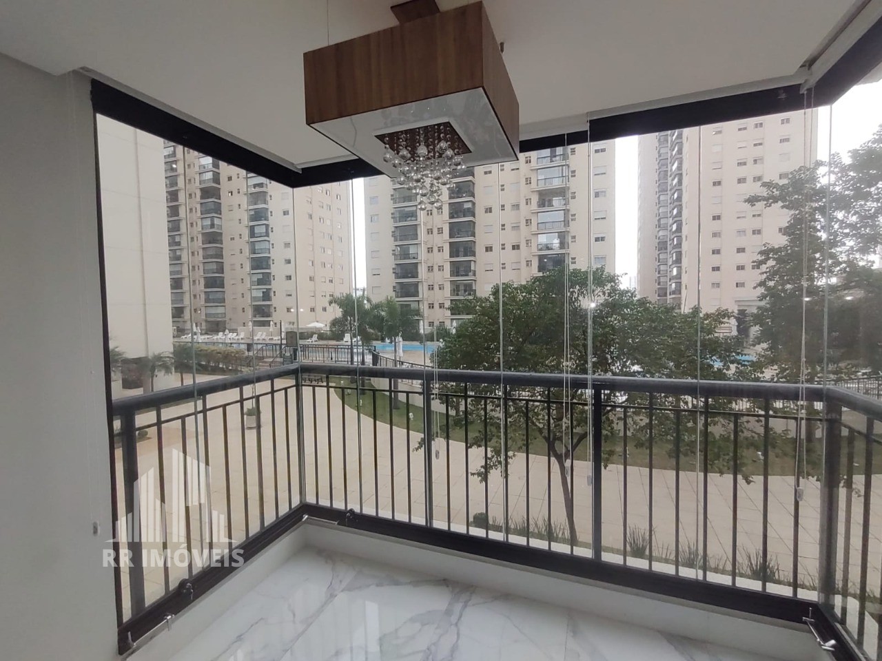 Apartamento à venda com 3 quartos, 87m² - Foto 4