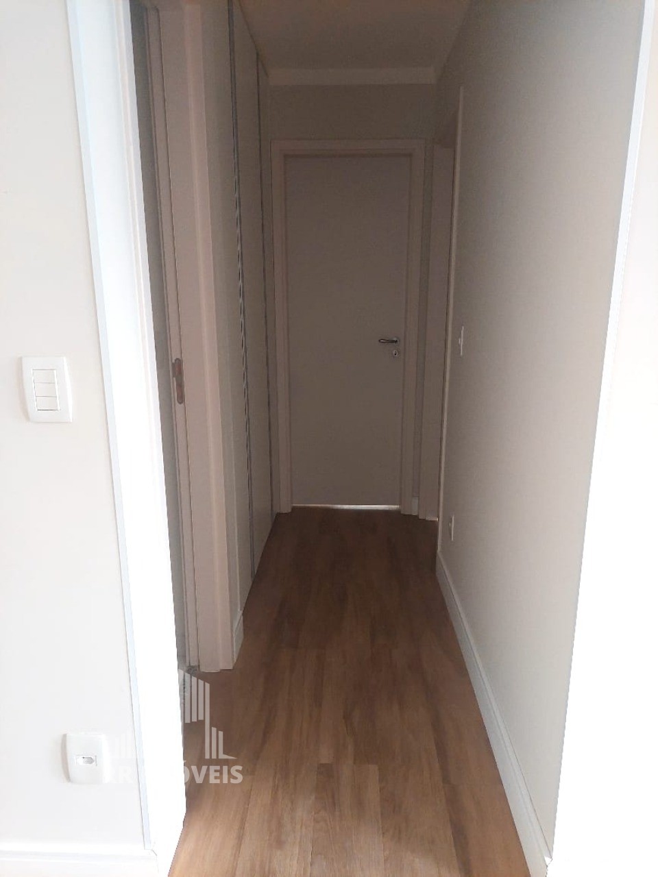 Apartamento à venda com 2 quartos, 68m² - Foto 11