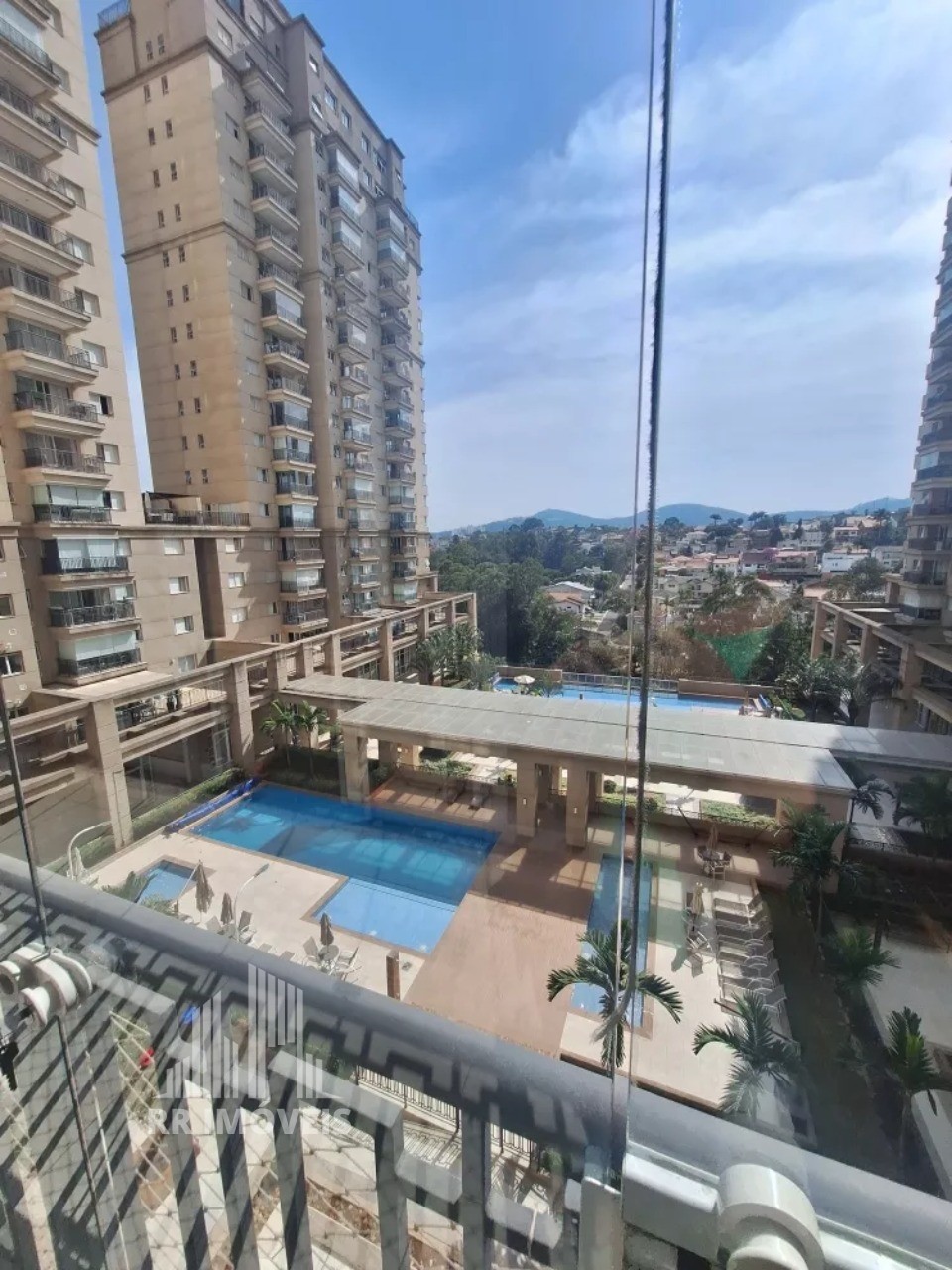 Apartamento à venda com 3 quartos, 107m² - Foto 4