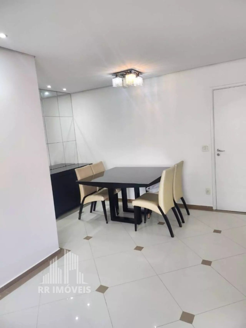 Apartamento à venda com 2 quartos, 72m² - Foto 3