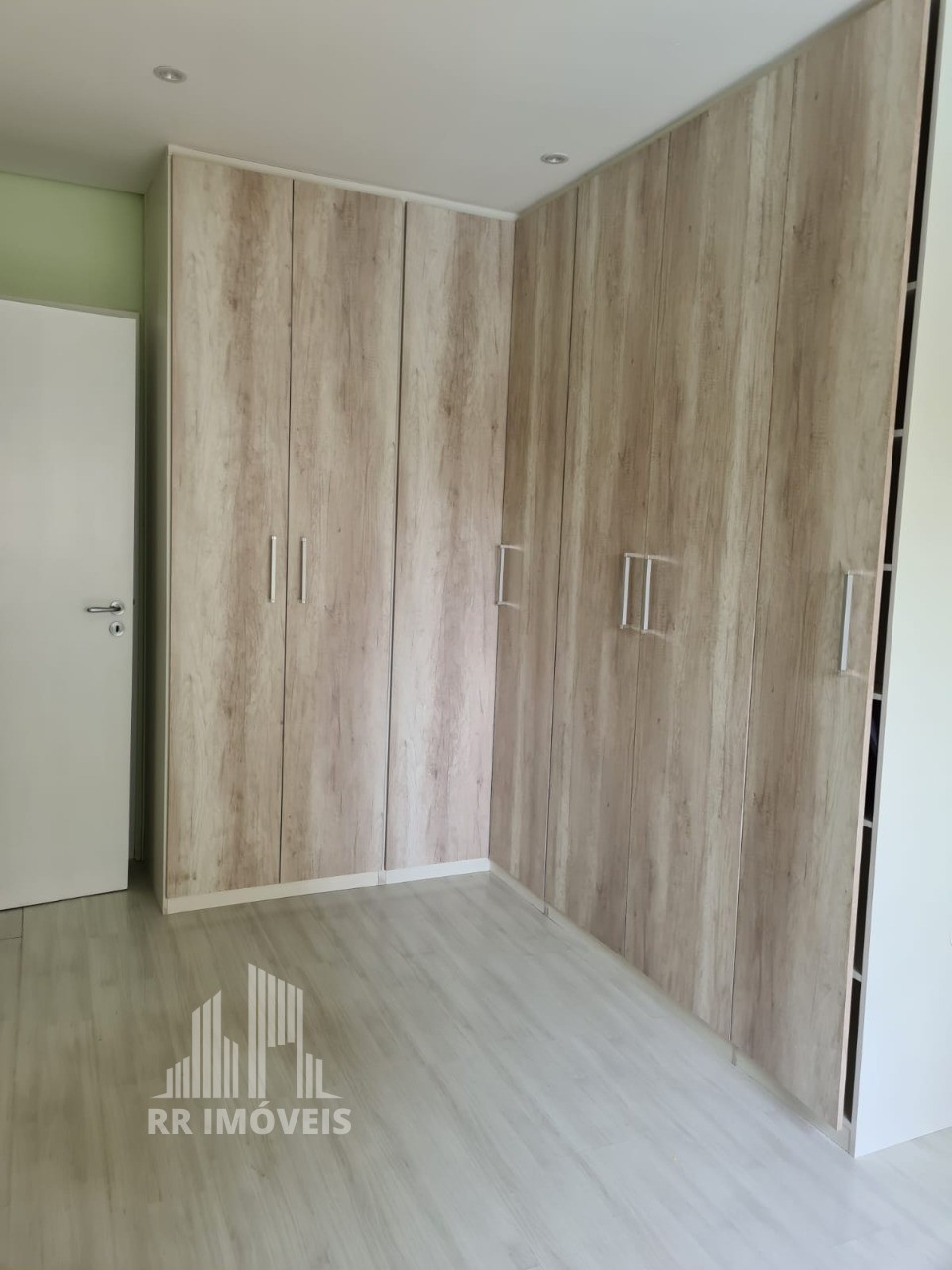 Apartamento à venda com 2 quartos, 68m² - Foto 19