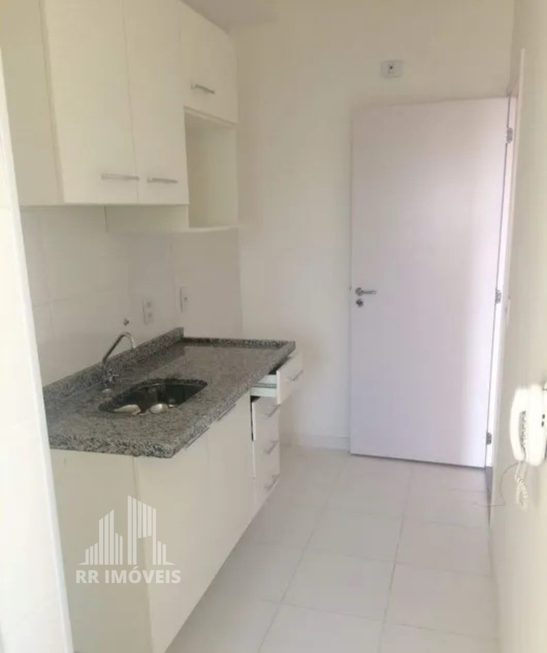 Apartamento à venda com 2 quartos, 68m² - Foto 8